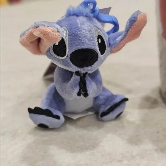 Cinemark 2025 Lilo & Stitch Plush Clip Tin Surfin Popcorn Bucket NEW - Picture 6 of 6